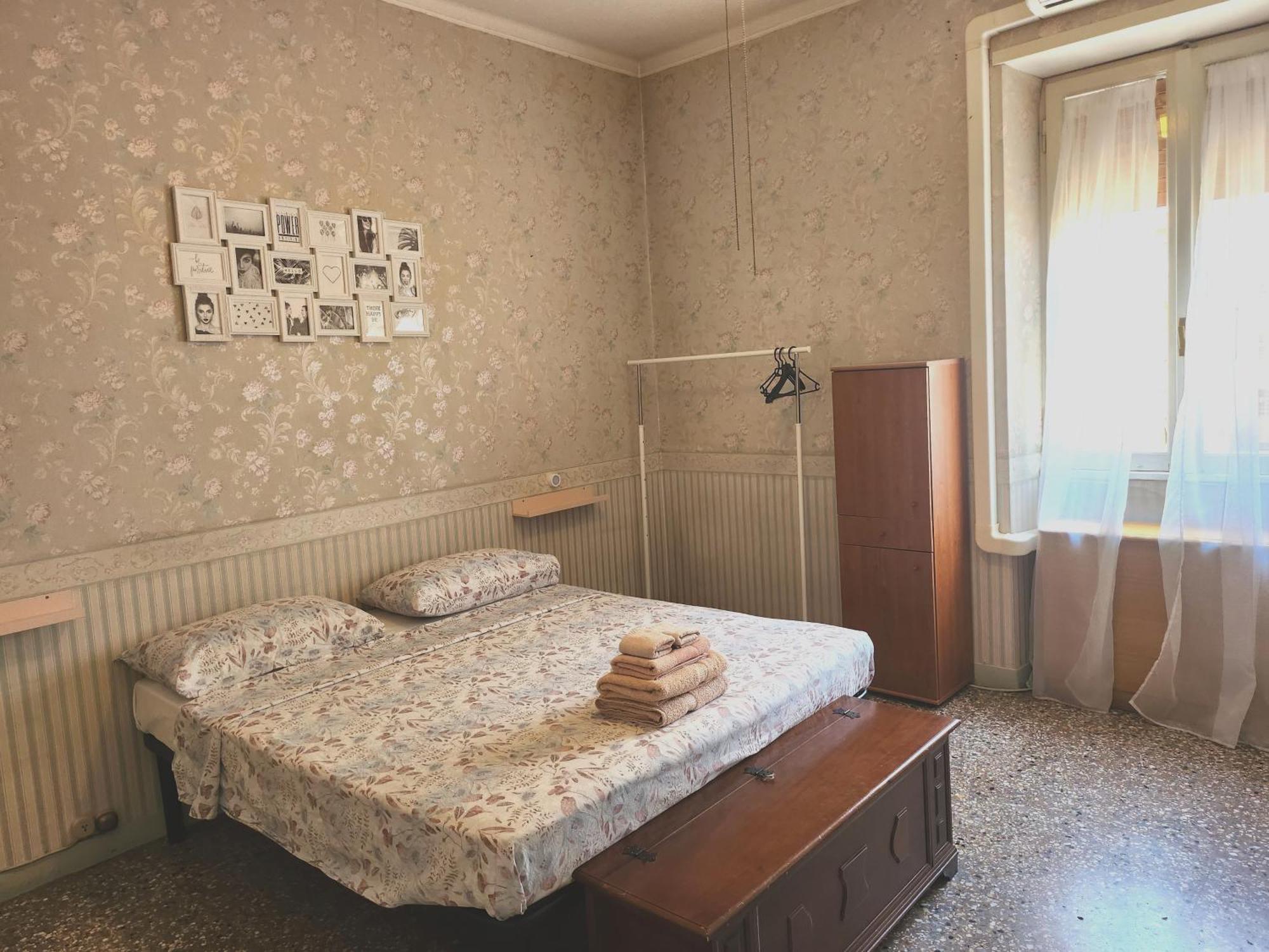 Hotel La famiglia Roma Esterno foto